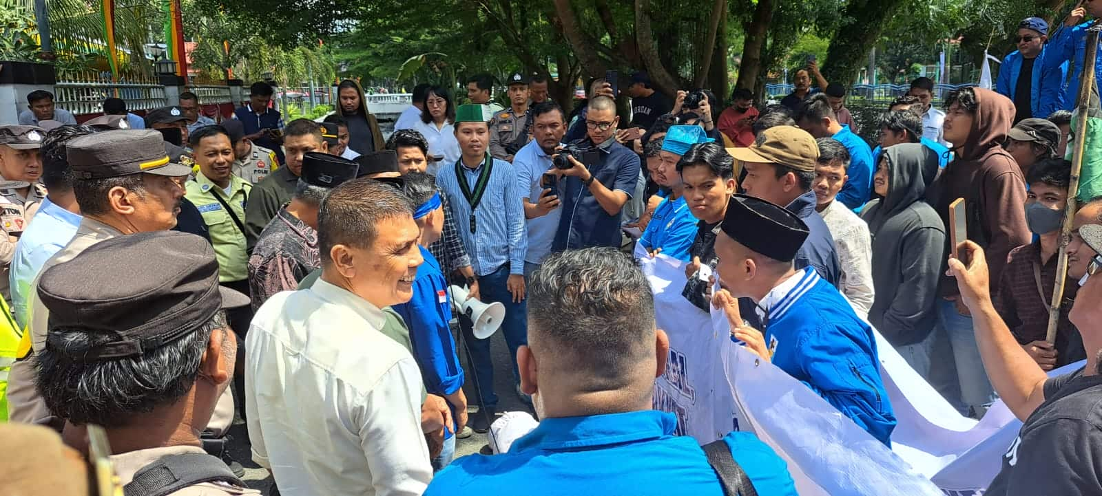 Demo di DPRD Riau, Said Chalid Salim Tak Jadikan PHR Lebih Baik.