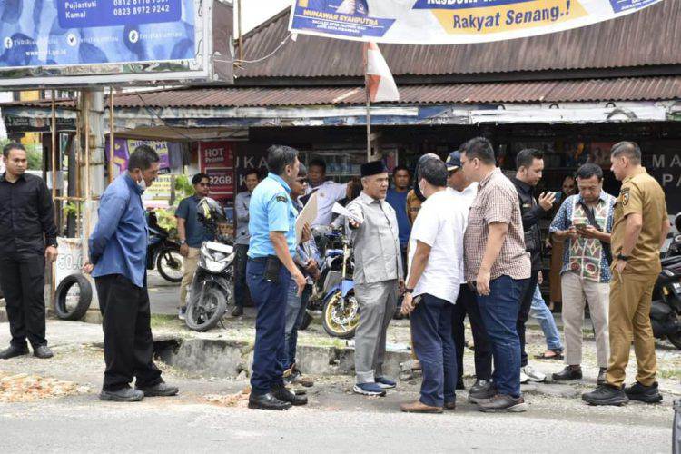 Suasana Kunlap Komisi I sidak kondisi jalan rusak akibat IPAL