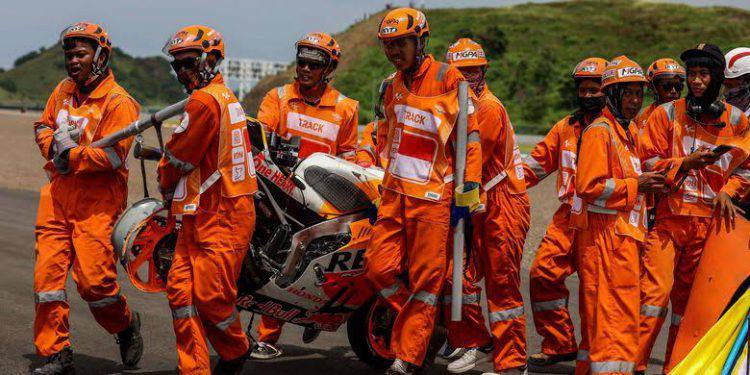 Ternyata Segini Lo Bayaran Jadi Marshal MotoGP