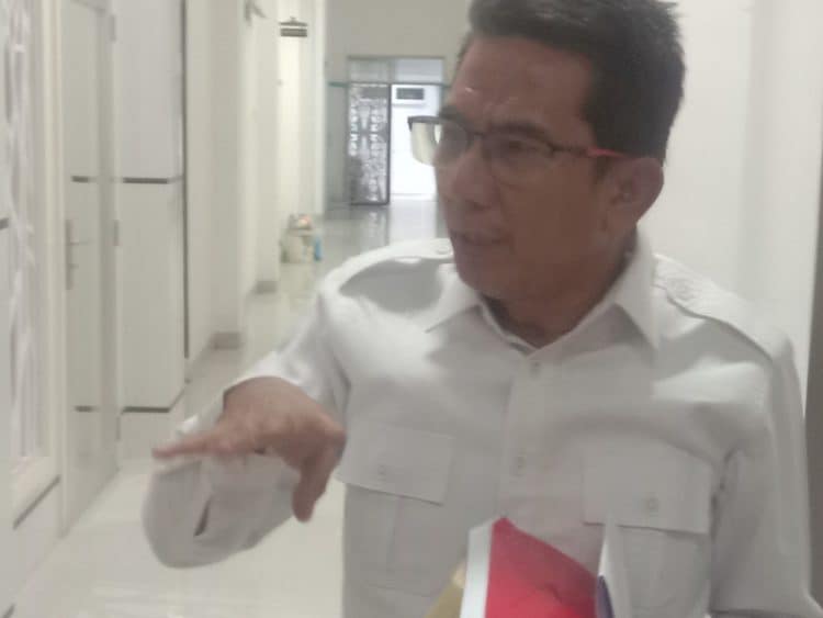 Ketua Pansus C DPRD Rohil Ucok Mukhtar,SH.