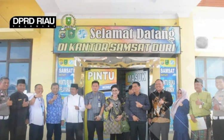 Wakil Ketua DPRD Riau Syafaruddin Poti bersama komisi III DPRD Provinsi Riau melakukan kunjungan insidentil ke UPT pengelolaan pendapatan daerah Duri dalam rangka evaluasi kinerja