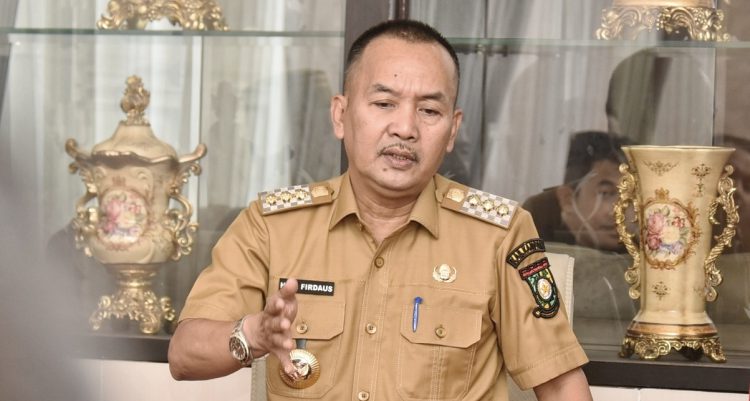 Ini Alasan Mendagri Copot Jabatan Firdaus Sebagai Pj Bupati Kampar