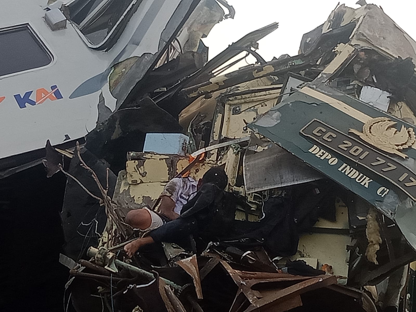 Postingan Terakhir Masinis Kereta Api Commuter Bandung Raya Menjadi Sorotan