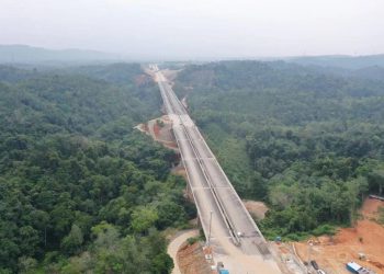 Jalan tol Bangkinang - Koto Kampar yang dijadwalkan rampung pada akhir 2023 memiliki daya tarik berupa jembatan melintasi lembah yang menyuguhkan pemandangan indah. (ANTARA/HO/PT Hutama Karya (Persero))