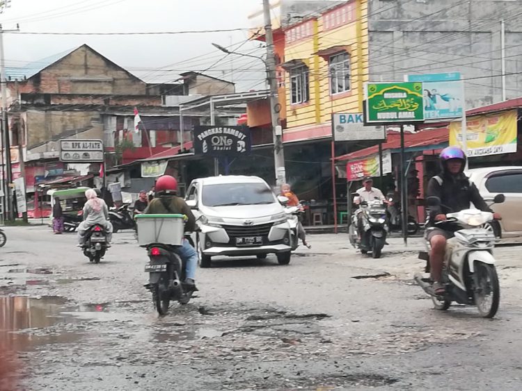 Jalan berlobang di pekanbaru