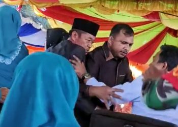 Beredar Video Bupati dan Wakil Bupati Rokan Hilir Hampir Berantem