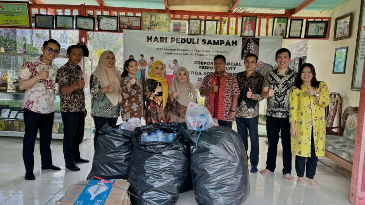 Batiqa Hotel Pekanbaru Sambangi Bank Sampah Collection Di Hari Peduli Sampah Nasional 2024