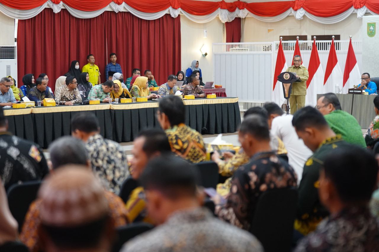 Paparkan Potensi Perikanan Air Tawar di Riau, Ini Kata Gubri