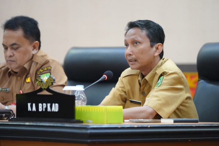 Plh Sekdaprov Riau