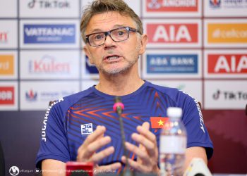 Dipecundangi Indonesia, Pelatih Vietnam Philippe Troussier Langsung Dipecat