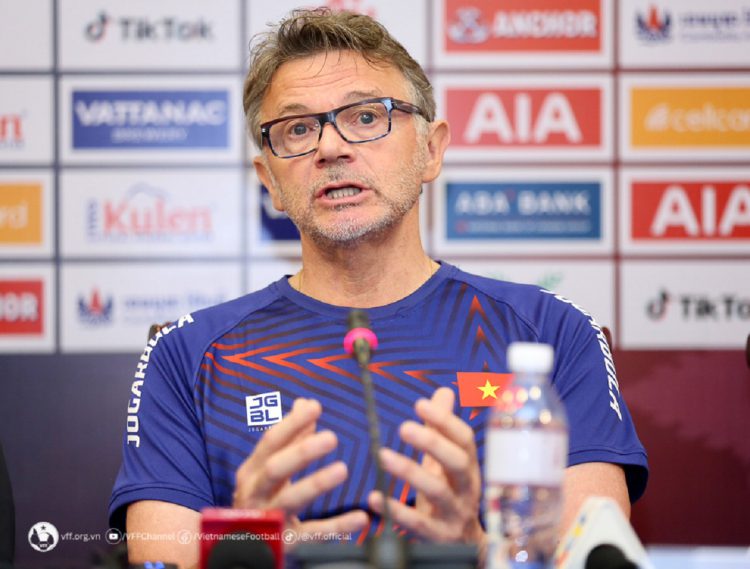 Dipecundangi Indonesia, Pelatih Vietnam Philippe Troussier Langsung Dipecat