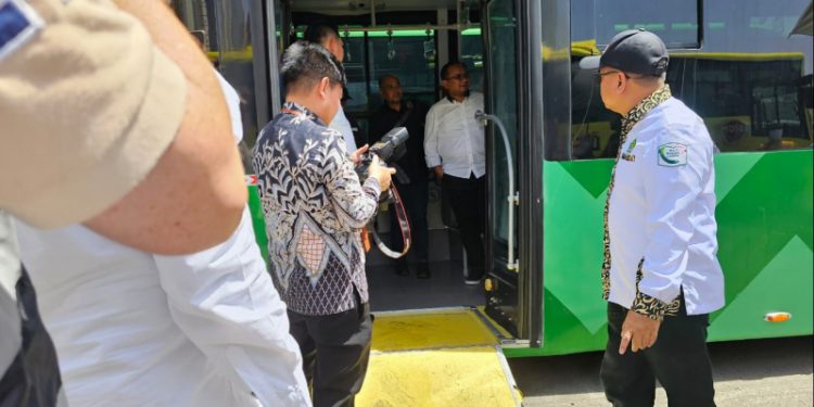 Bus Ramah Lansia Disiapkan Khusus untuk Calon Jamaah Haji Tahun Ini