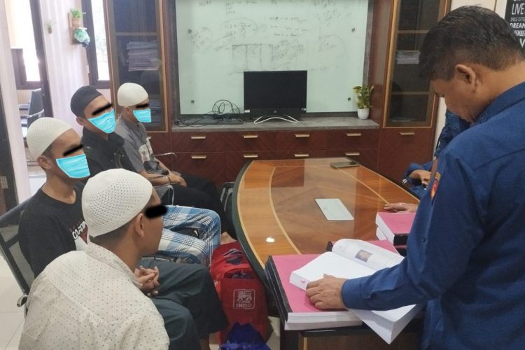 Bea Cukai Limpahkan Berkas Tersangka Rokok Ilegal ke Kejati Banten