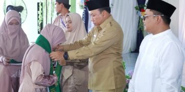 Wabup Siak pada wisuda Ponpes Amanah Tarbiyah Islamiah Siak