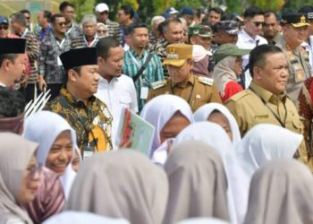 Ketua dan Wakil DPRD Riau hadiri Peresmian Jalan To