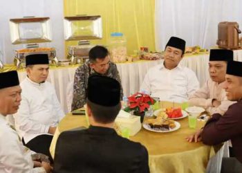 Ketua DPRD Riau Yuliasman menggelar Open House di kediamannya