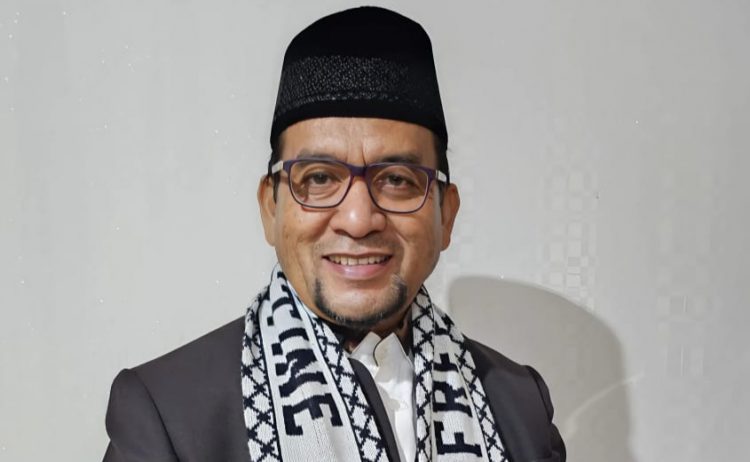 Dr. (H.C.) H. Sofyan Siroj Abdul Wahab, LC, MM.  

Anggota Bapemberda Dan Komisi V DPRD Provinsi Riau