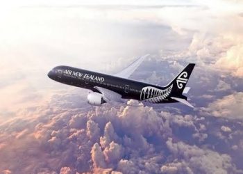 Pesawat Boing Air New Zealand Putar Balik Karena Mesin Terbakar di Udara