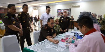 Peringati Hari Bhakti Adhyaksa ke-64, Kejaksaan Tinggi Banten Gelar Donor Darah dan Bakti Sosial