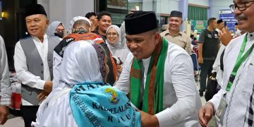 Bupati Pelalawan H. Zukri sambut kepulangan Jemaah Haji Kabupaten Pelalawan