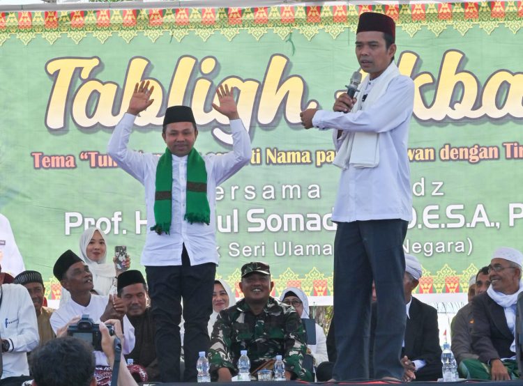 Ustadz Abdul Somad Terang-terangan Dukung Abdul Wahid di Pilgubri 2024