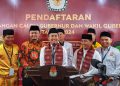 PILGUB RIAU 2024: Pasangan Calon Syamsuar dan Mawardi Diantar Ribuan Pendukung ke KPU Riau