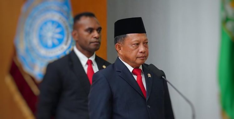 Calon Kepala Daerah Wajib Mundur