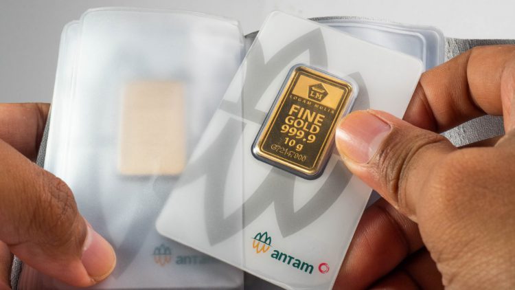 Harga 1 Gram Emas Antam Hari Ini Turun Hingga Rp12 Ribu