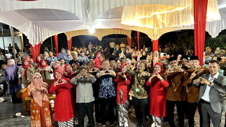 Pedagang Bakso Dukung Agung-Markarius di Pilwako Pekanbaru