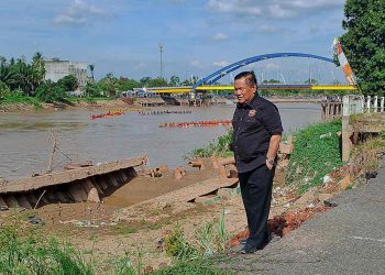 Abrasi di sungai Indragiri