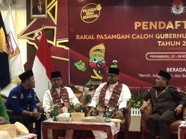 Agung Nugroho Temani Nasir-Wardan Daftar di KPU Riau, Tepis Isu Keretakan