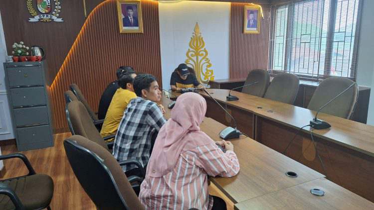 Perda KTR Pekanbaru Akan Batasi Penjualan Rokok, Pedagang Kecil Sebut Beban Ekonomi Makin Berat