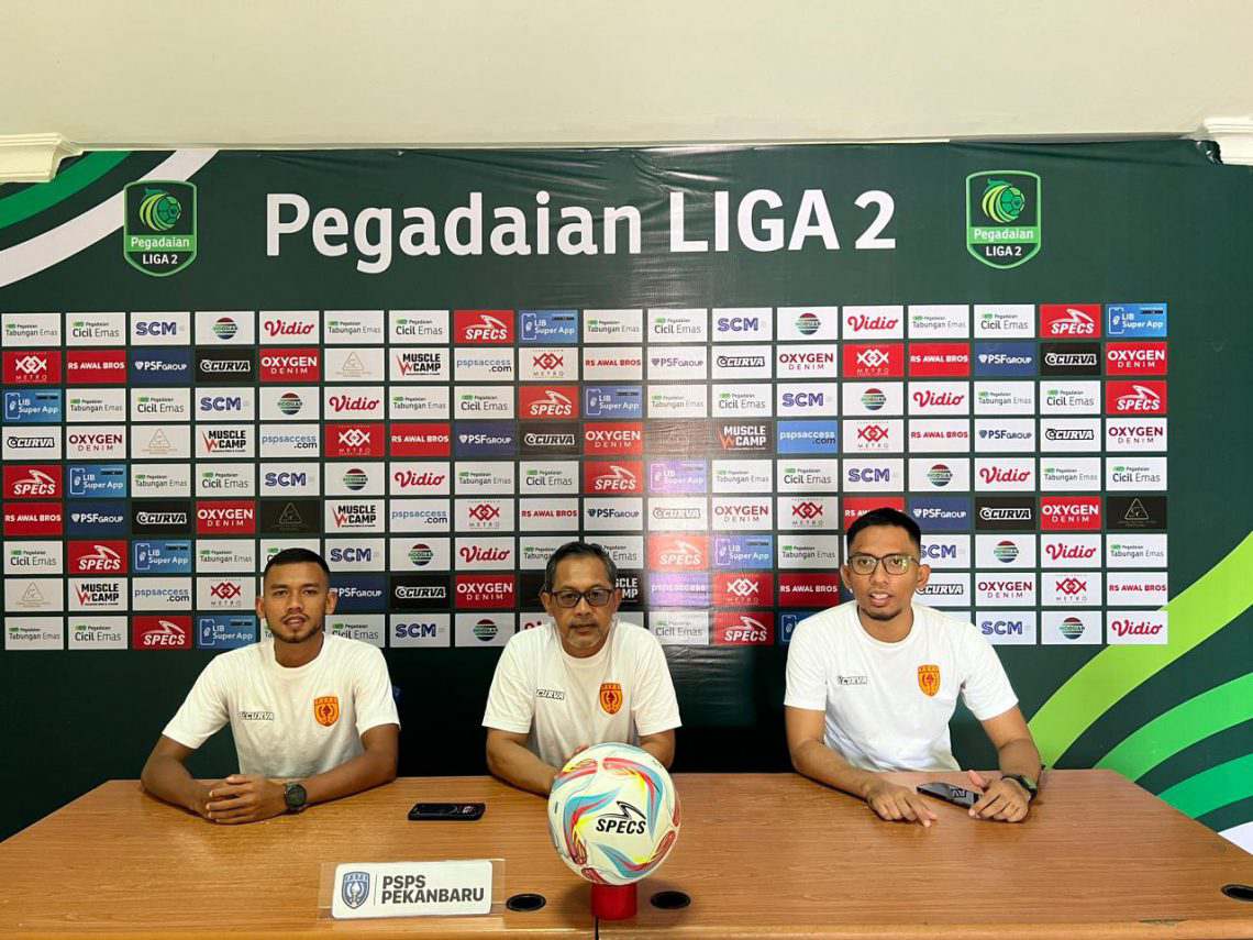 Aji Santoso Siapkan Strategi untuk Hadapi Lawan dengan Strategi Parkir Bus
