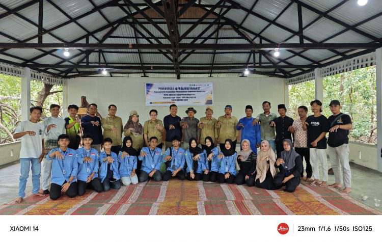 Penguatan Kapasitas Ekowisata Mangrove di Desa Kayu Ara Permai oleh Universitas Riau