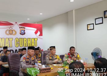 Polda Riau Gelar Cooling System dan Jum'at Curhat di Payung Sekaki