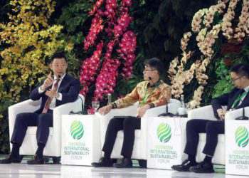 Managing Director Royal Golden Eagle (RGE), Anderson Tanoto, menjadi pembicara pada Indonesia International Sustainability Forum (ISF) di Jakarta Convention Center, Jakarta, Kamis (5/9/2024).