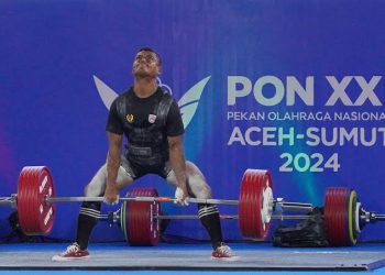 Tua-Tua Keladi, Hendri Lifter Angkat Berat Riau Saat Raih Emas di PON 2024