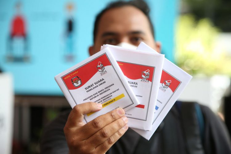 KPU Riau Mulai Distribusikan Surat Suara untuk Pilkada 2024 ke Empat Kabupaten/Kota