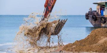 Sekali Angkut 10 Ribu Meter Kubik, 2 Kapal Singapura Tertangkap Curi Pasir Laut Indonesia di Perairan Batam