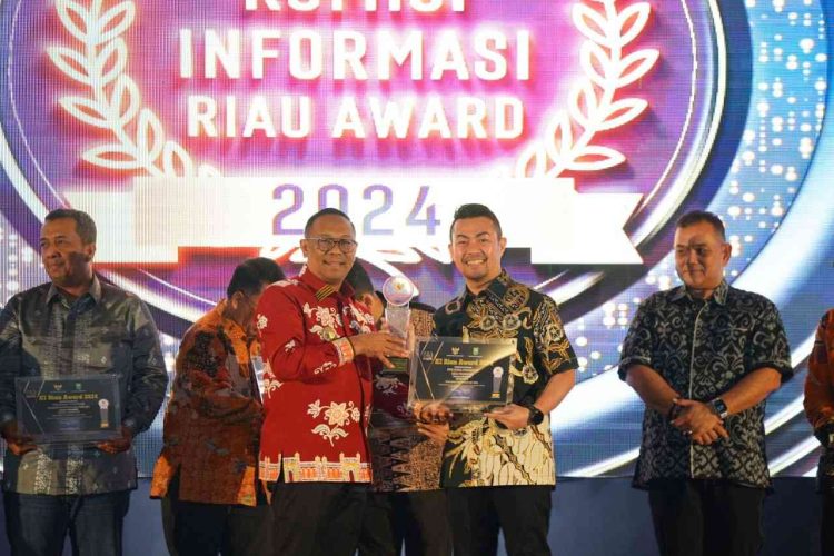 KI Award 2024: Keterbukaan Informasi adalah Sebuah Keniscayaan