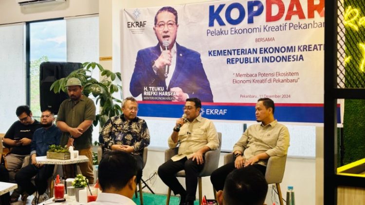 Menteri Ekonomi Kreatif Dorong Kolaborasi untuk Kembangkan Ekonomi Kreatif di Pekanbaru