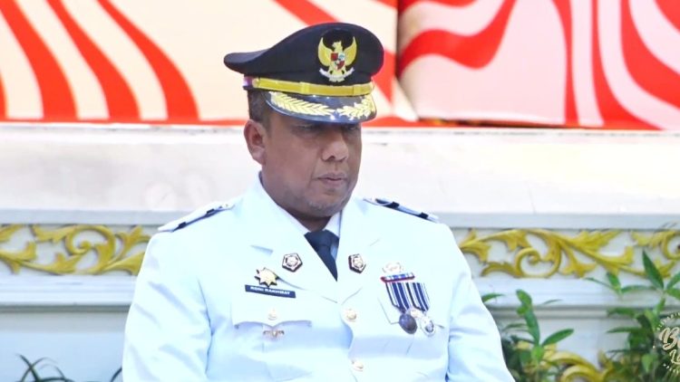 Roni Rahmat Dilantik Jadi Pj Walikota Pekanbaru Gantikan Risnandar Mahiwa Setelah di OTT KPK