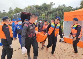 Seluruh Korban Kecelakaan Truk di Sungai Segati Ditemukan, 15 Orang Meninggal Dunia