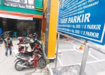 DPRD Pekanbaru Desak Dishub Segera Ganti Plang Tarif Parkir 
