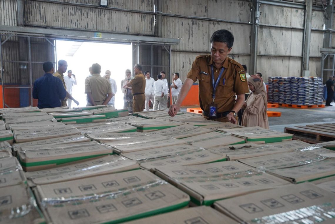 Bulog Pastikan Stok Beras dan Minyak Goreng di Riau Aman hingga Pasca Lebaran
