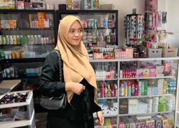 Guru Muda di Pekanbaru Bangun Usaha Online Shop "MiyaShopPKU"