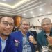 Waketum IV DPP HNSI Slamet Agus Priyono (kiri) bersama Sekjend DPP HNSI (tengah)