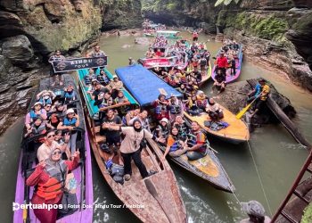 Rindu Tour Ajak 78 Wisatawan Lokal Eksplorasi Sungai Gulamo — Green Canyon-nya Riau