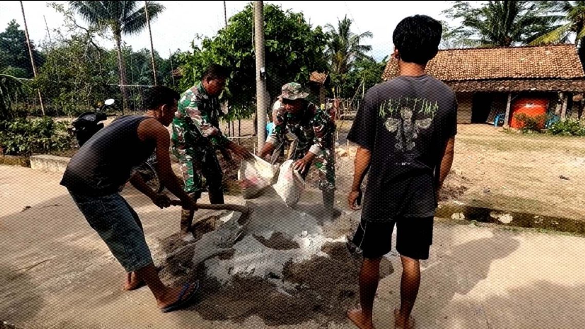VIDEO — Puslatpur TNI AD Bangun Sumber Air Bersih untuk Warga Tulang Bawang Oku Timur
