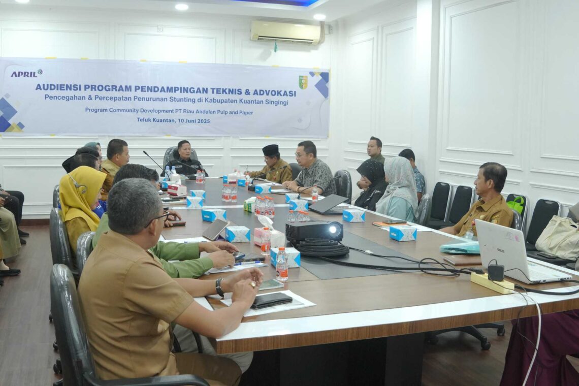 Penyepakatan program kerjasama antara PT Riau Andalan Pulp and Paper (RAPP) dan Pemerintah Kabupaten Kuansing (Kuansing) dalam rangka pencegahan dan percepatan penurunan stunting di ruang pertemuan Kantor Bupati Kuansing, Selasa (10/6/2025).